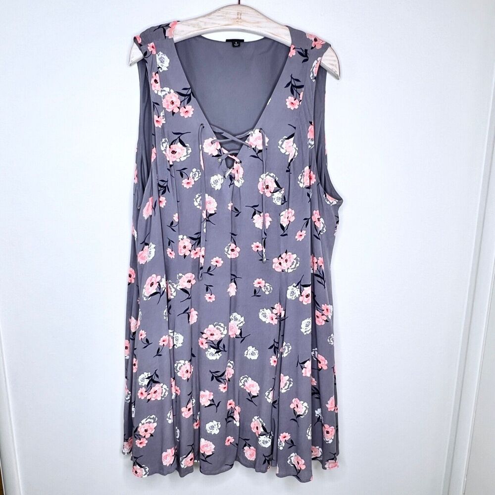 Torrid Women Floral Trapeze Swing Mini Dress Size 4 Gray Pink Lace Up Neck 4X - Picture 2 of 7
